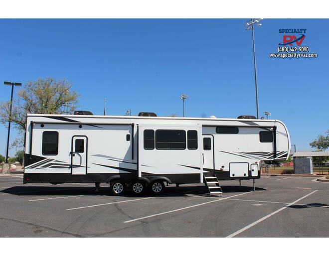 2022 KZ Venom V-Series Toy Hauler 3916TK Fifth Wheel at Specialty RVs of Arizona STOCK# 080062 Photo 4