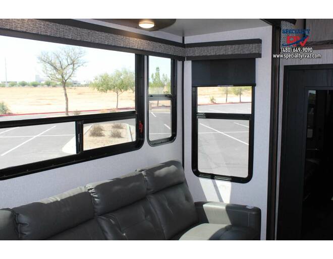 2022 KZ Venom V-Series Toy Hauler 3916TK Fifth Wheel at Specialty RVs of Arizona STOCK# 080062 Photo 17