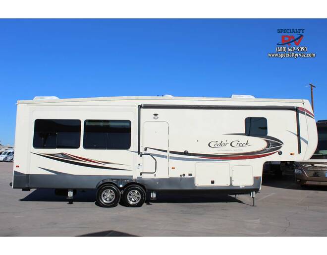 2020 Cedar Creek Silverback 29RW Fifth Wheel at Specialty RVs of Arizona STOCK# 224102 Photo 3