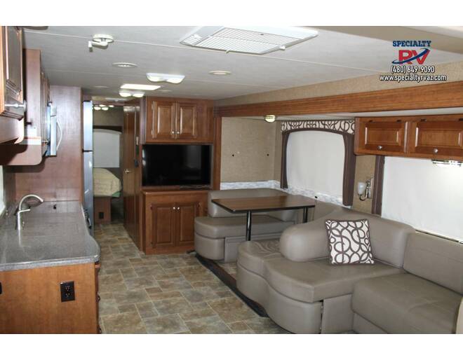 2014 Thor Miramar Ford 32.1 Class A at Specialty RVs of Arizona STOCK# A00250 Photo 12