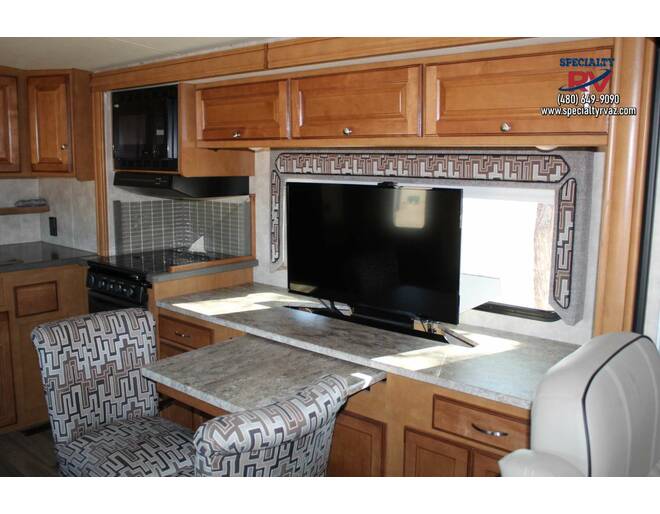 2019 Winnebago Adventurer Ford F-53 30T Class A at Specialty RVs of Arizona STOCK# A02636 Photo 16