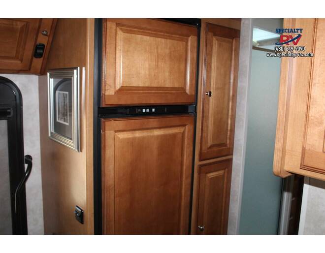 2019 Winnebago Adventurer Ford F-53 30T Class A at Specialty RVs of Arizona STOCK# A02636 Photo 19