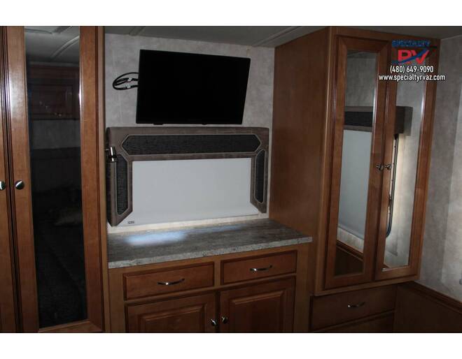 2019 Winnebago Adventurer Ford F-53 30T Class A at Specialty RVs of Arizona STOCK# A02636 Photo 22