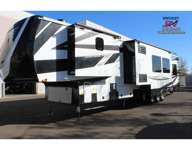 2023 Jayco Seismic Luxury Series 4113 Fifth Wheel at Specialty RVs of Arizona STOCK# 9N0087 Photo 4