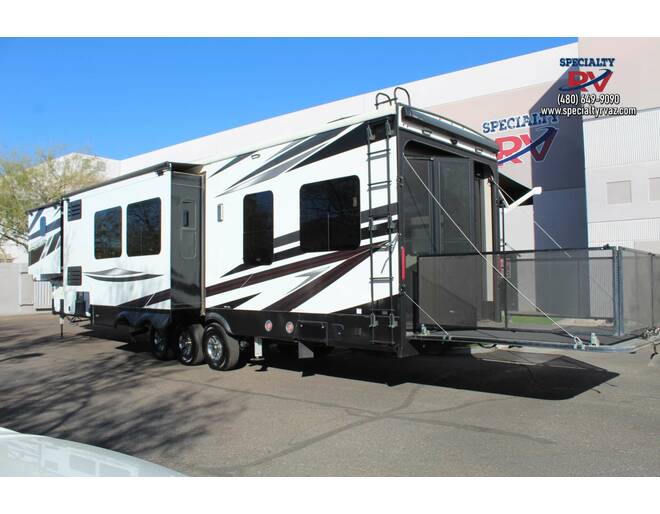 2023 Jayco Seismic Luxury Series 4113 Fifth Wheel at Specialty RVs of Arizona STOCK# 9N0087 Photo 5