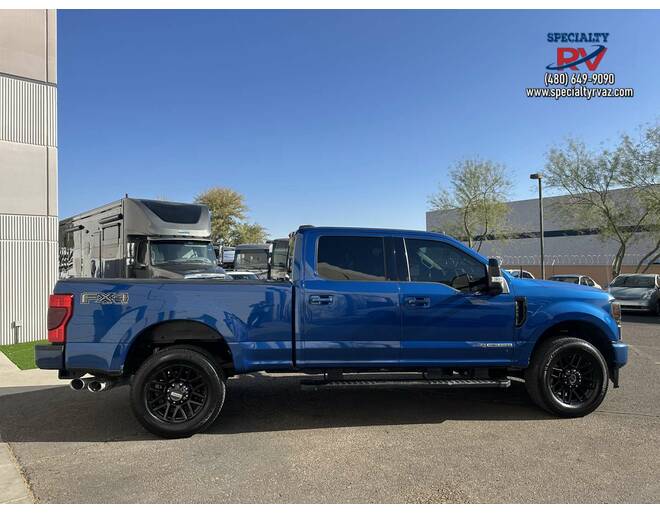 2022 Ford F250 Lariat Crew cab Pickup Truck at Specialty RVs of Arizona STOCK# C21294 Photo 4